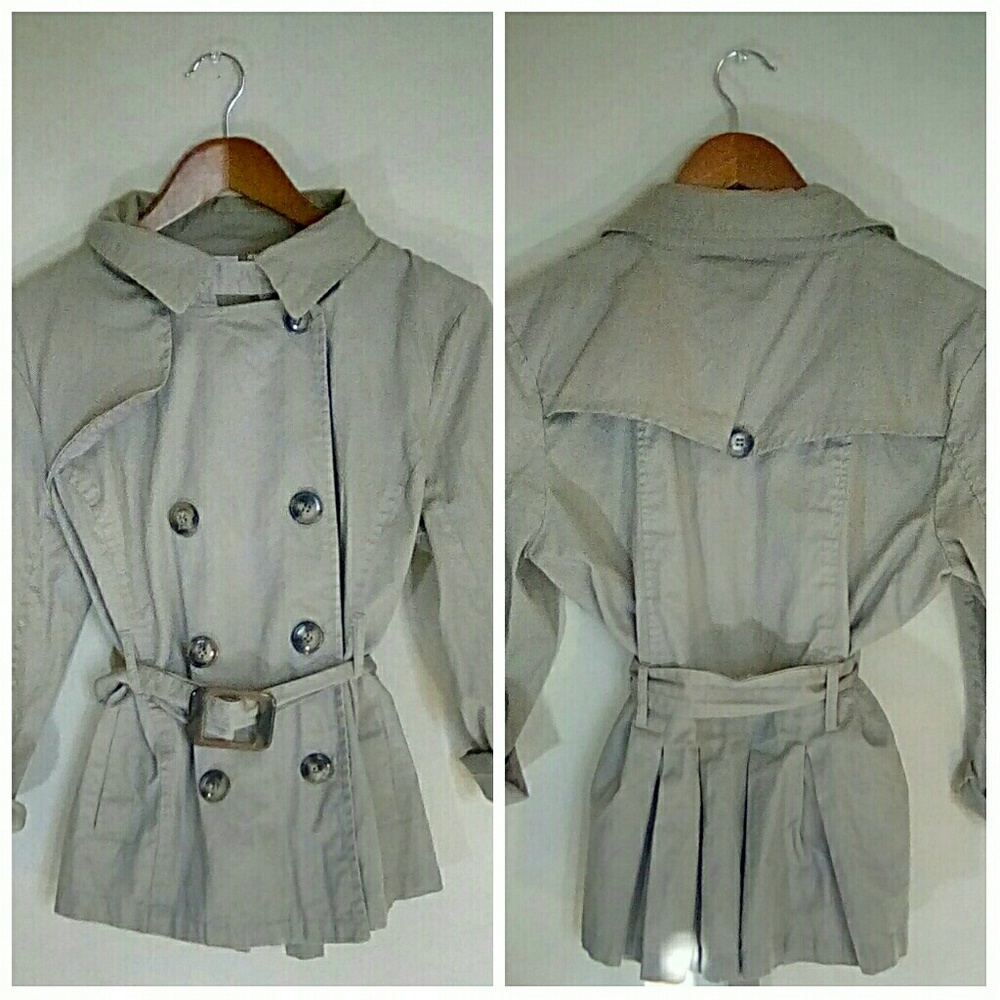 🔥 Price Drop! Charming Charlie trench jacket